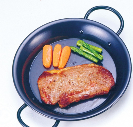 鉄黒皮 パエリア鍋 | 新潟県燕市のステンレス厨房器具メーカー 赤川器物製作所